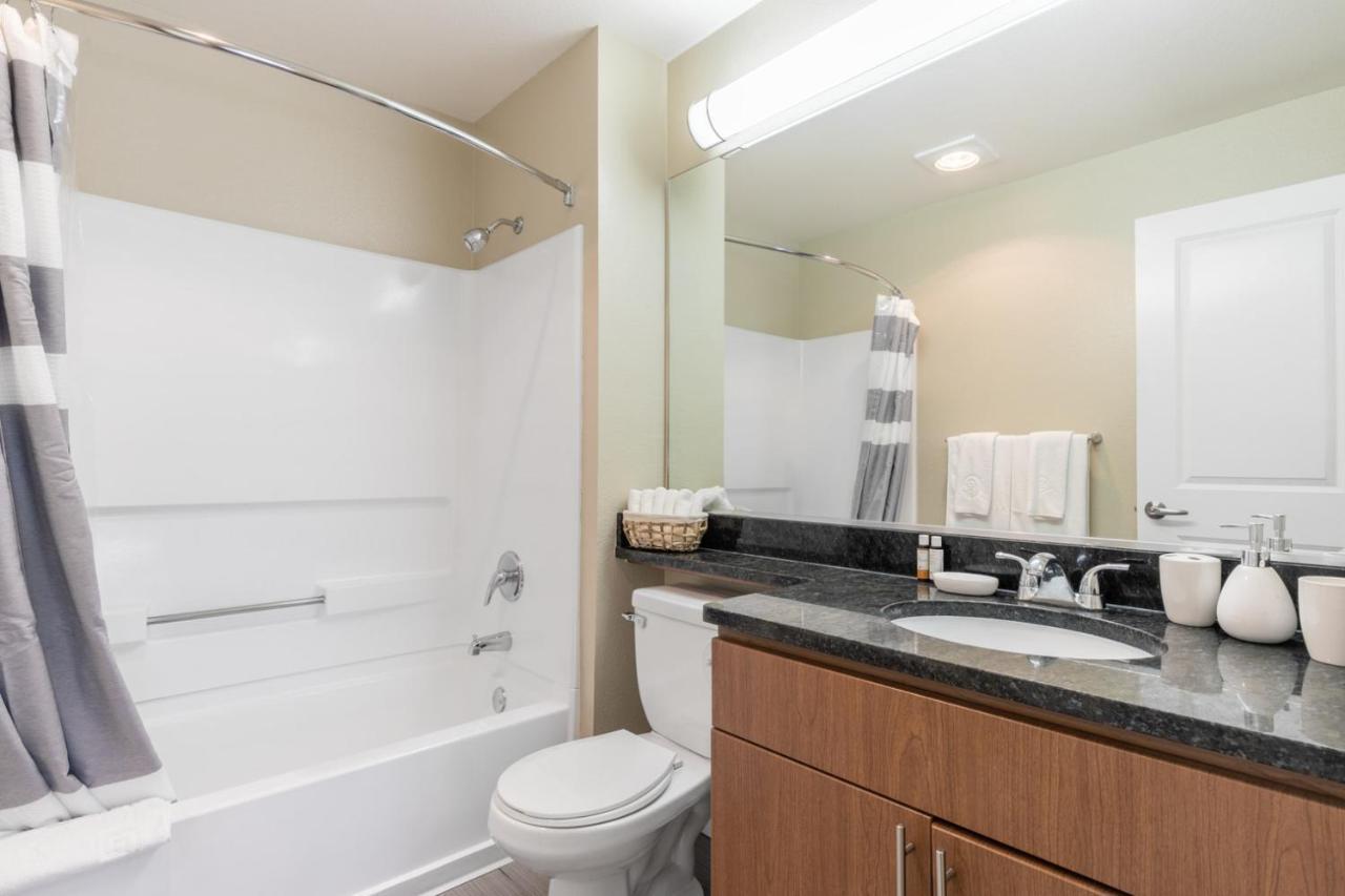 1br W Pool Gym Nr Caltrain Mall Sfo-308 Santa Clara